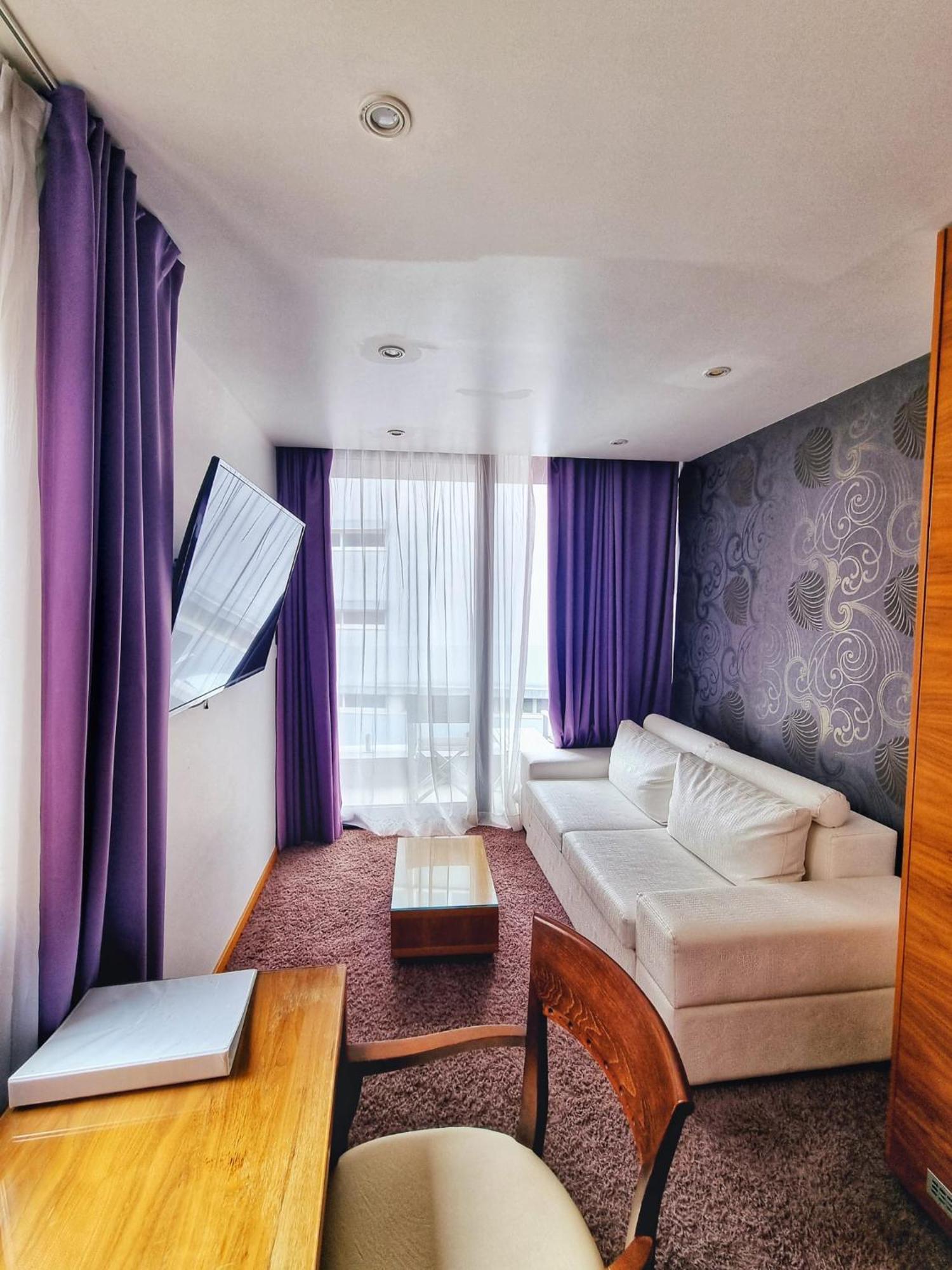 Hotel Gala Split Podstrana Exterior photo
